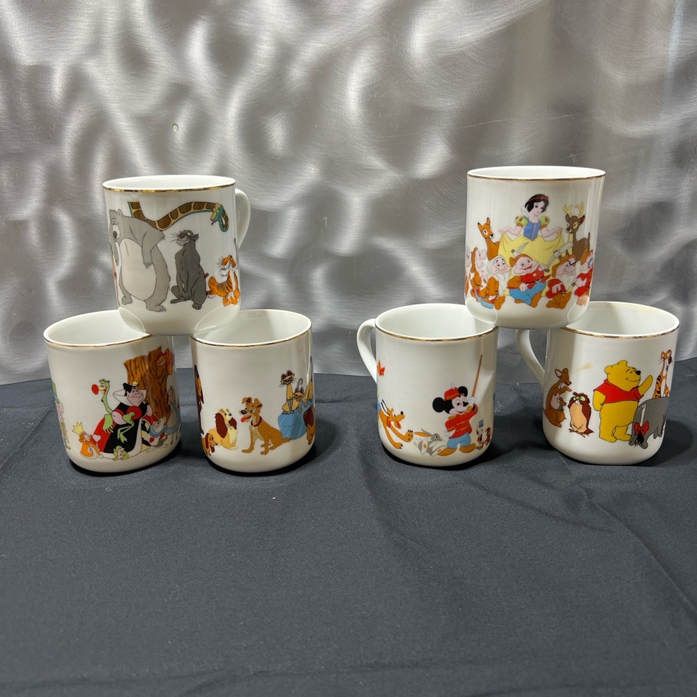 Set of 6 vintage Disneyland mugs